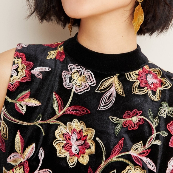 Anthropologie Sutton Embroidered Velvet Top - Picture 3 of 7